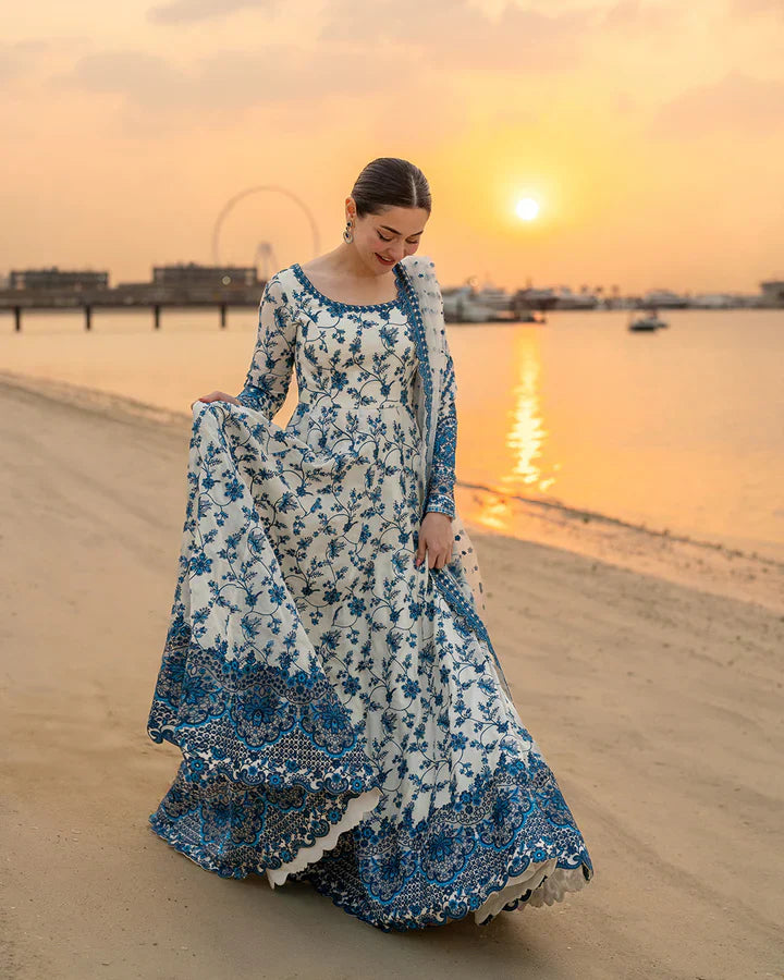 Faiza Saqlain-Maxi