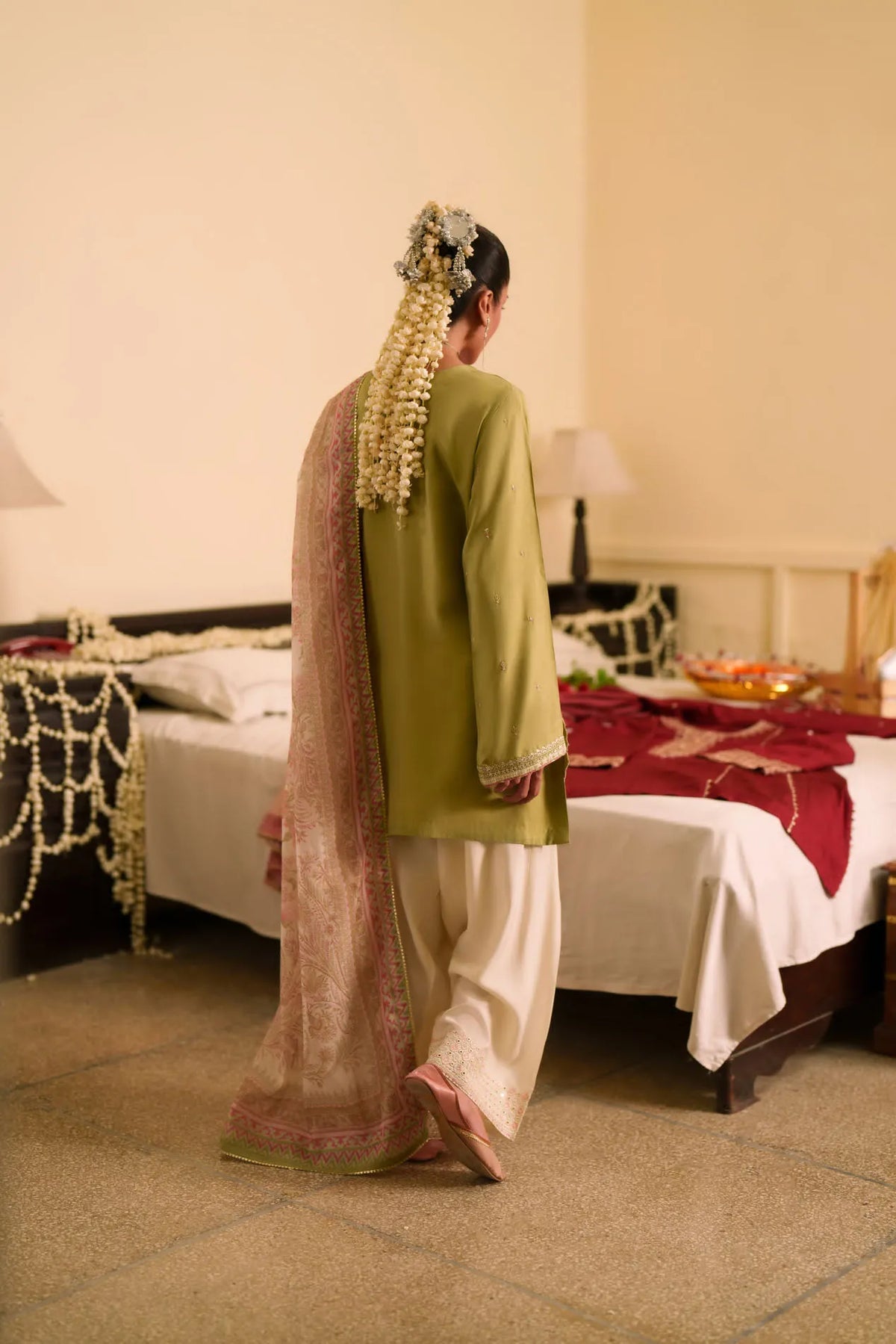 CL - Husn-e-Bahara - Festive Edit