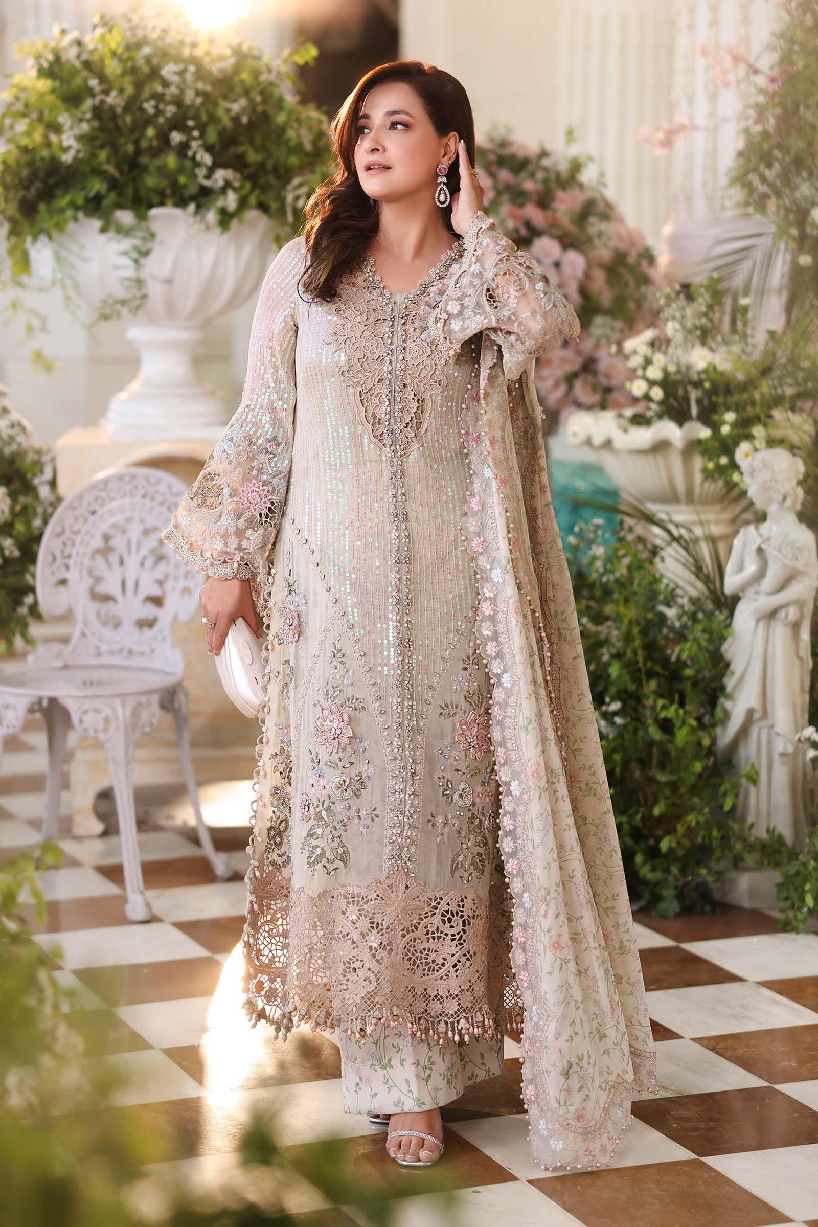 MARIA B|3796