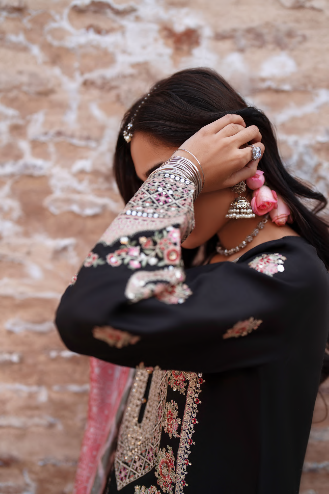 Gulkaar Black
