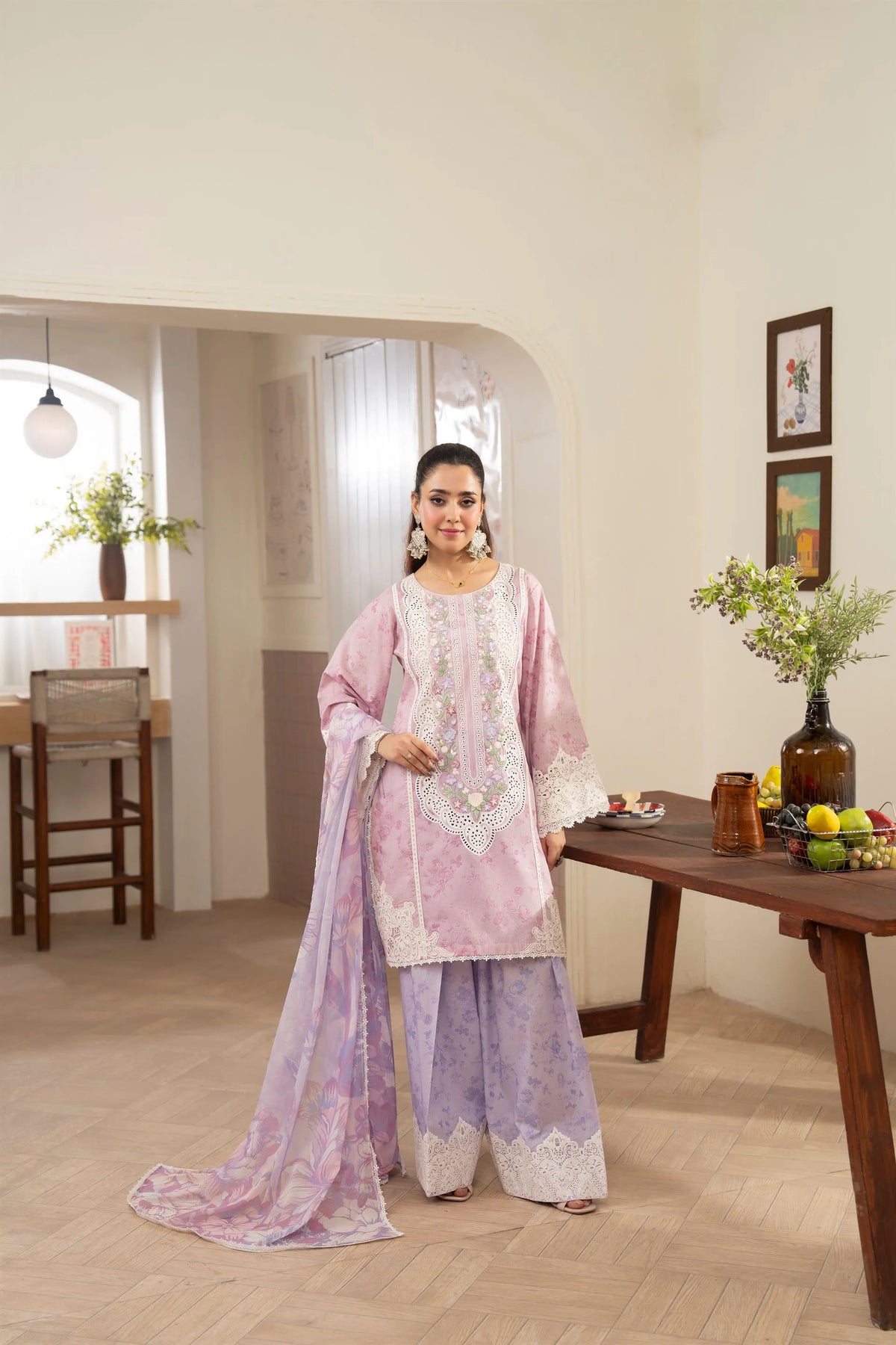 Karma Flora 1603 Dusty Lilac