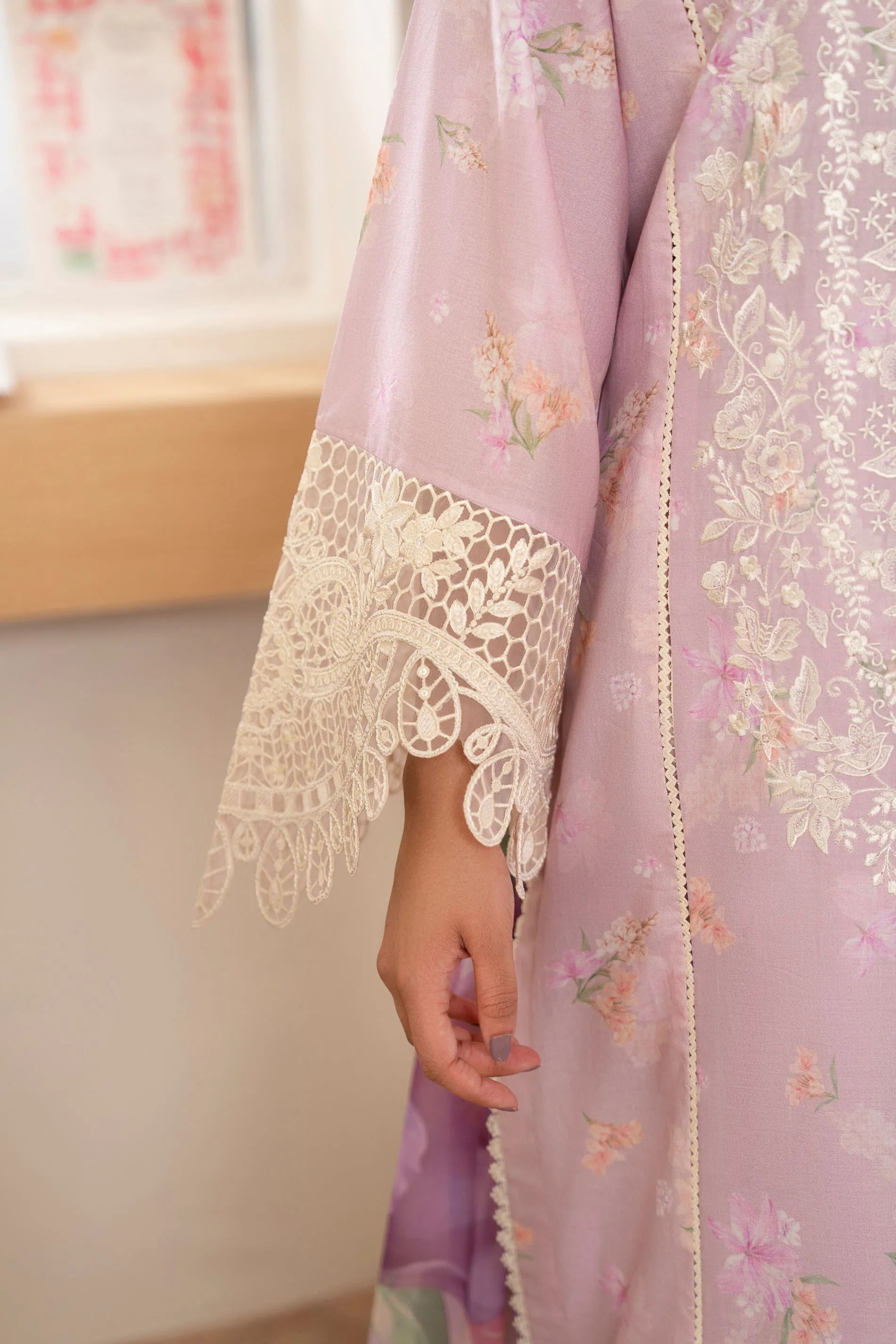 Karma Flora 1607 Rose Lilac