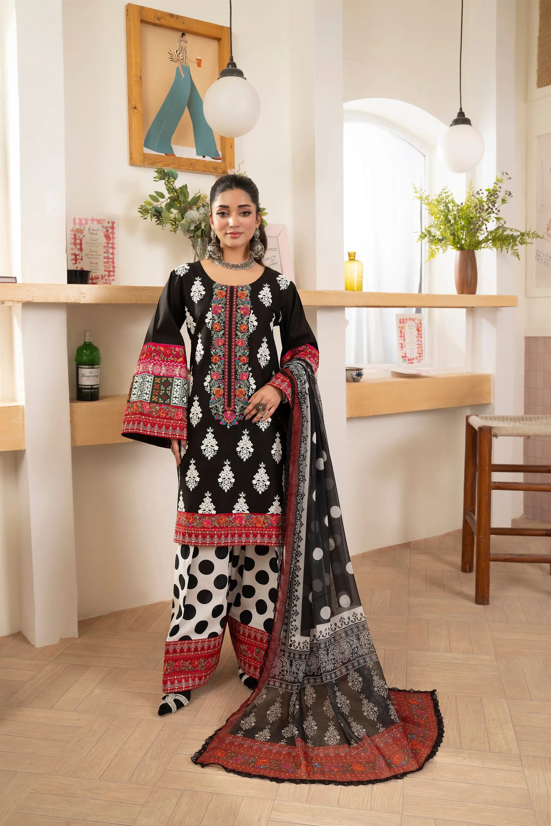 Karma Flora 1601 Rich Black