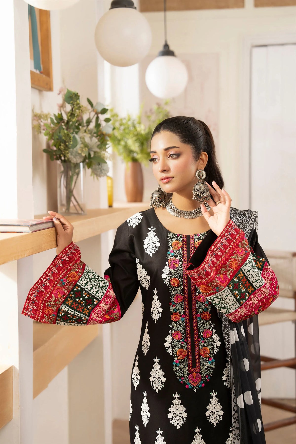 Karma Flora 1601 Rich Black