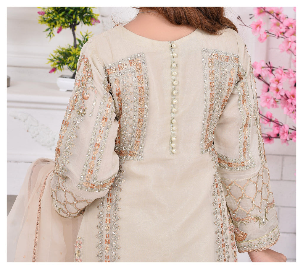 NAFEES - Sherry's wardrobe