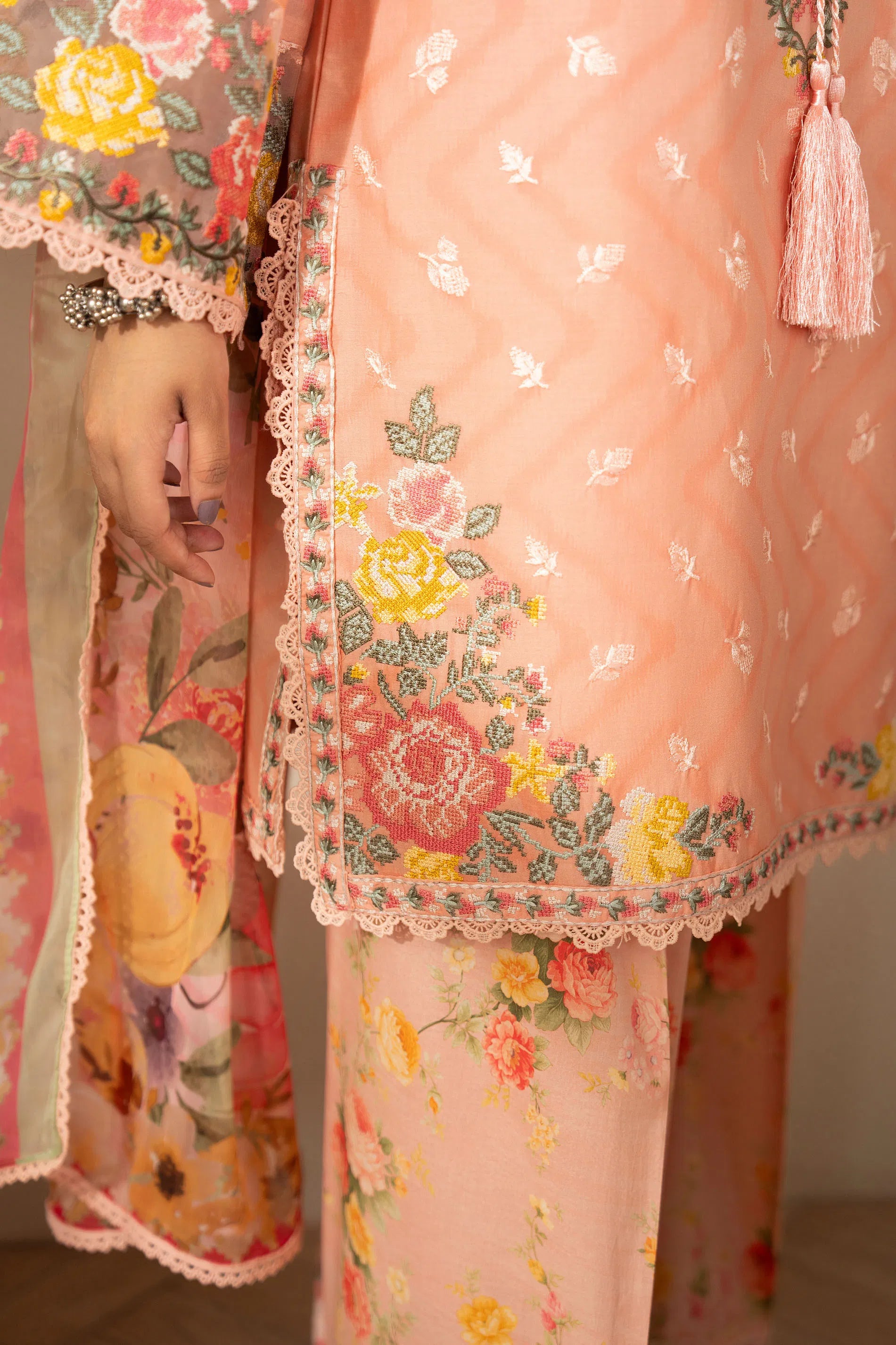 KC-1589 - Apricot
