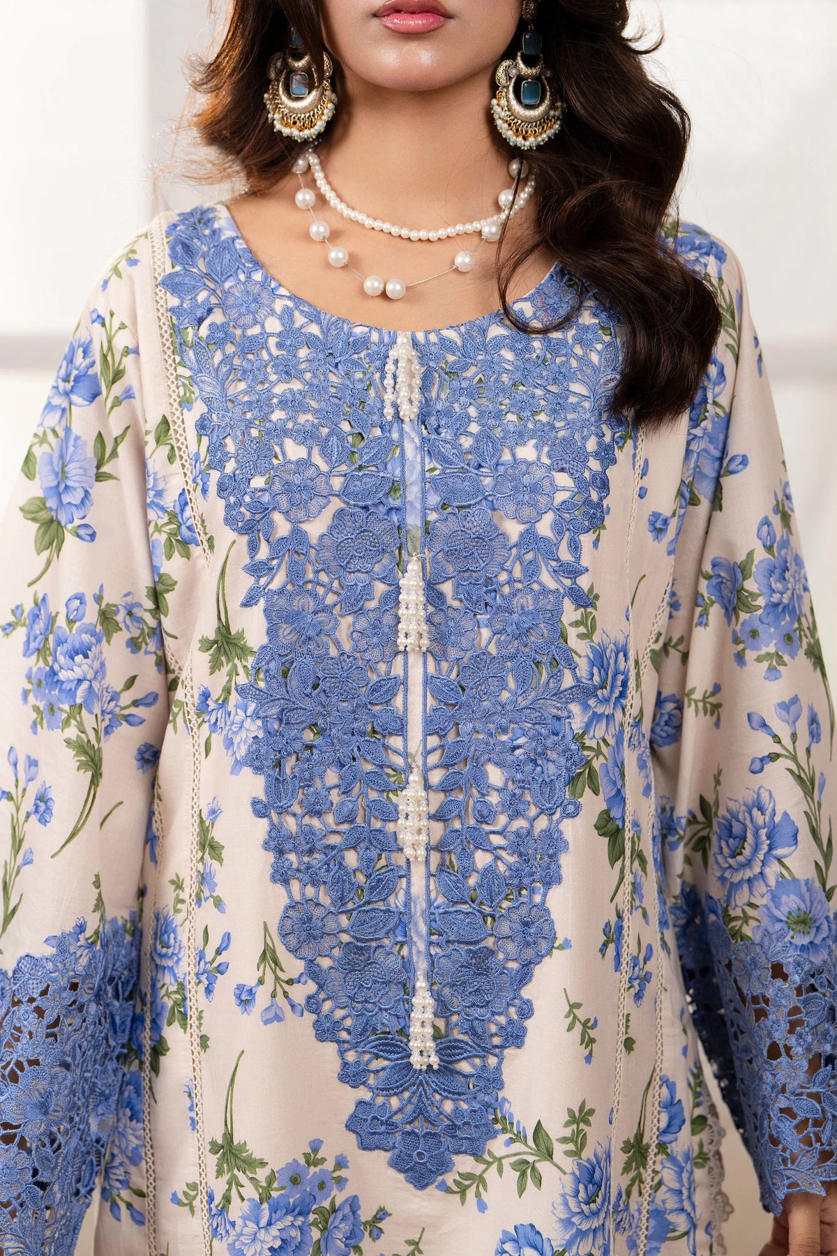 KC-1598 - Bluebell Ivory