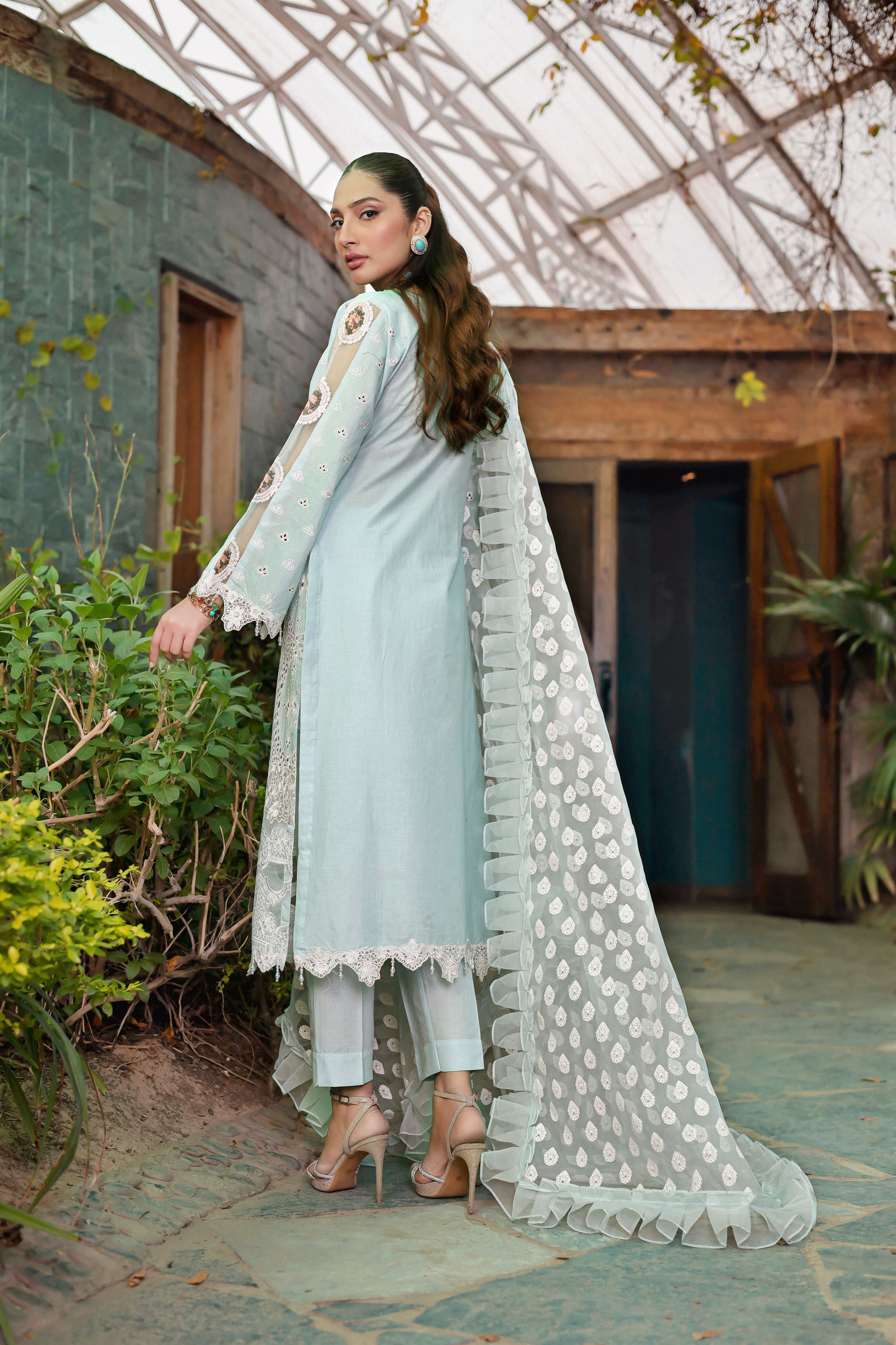 AL-805 - Sherry's wardrobe