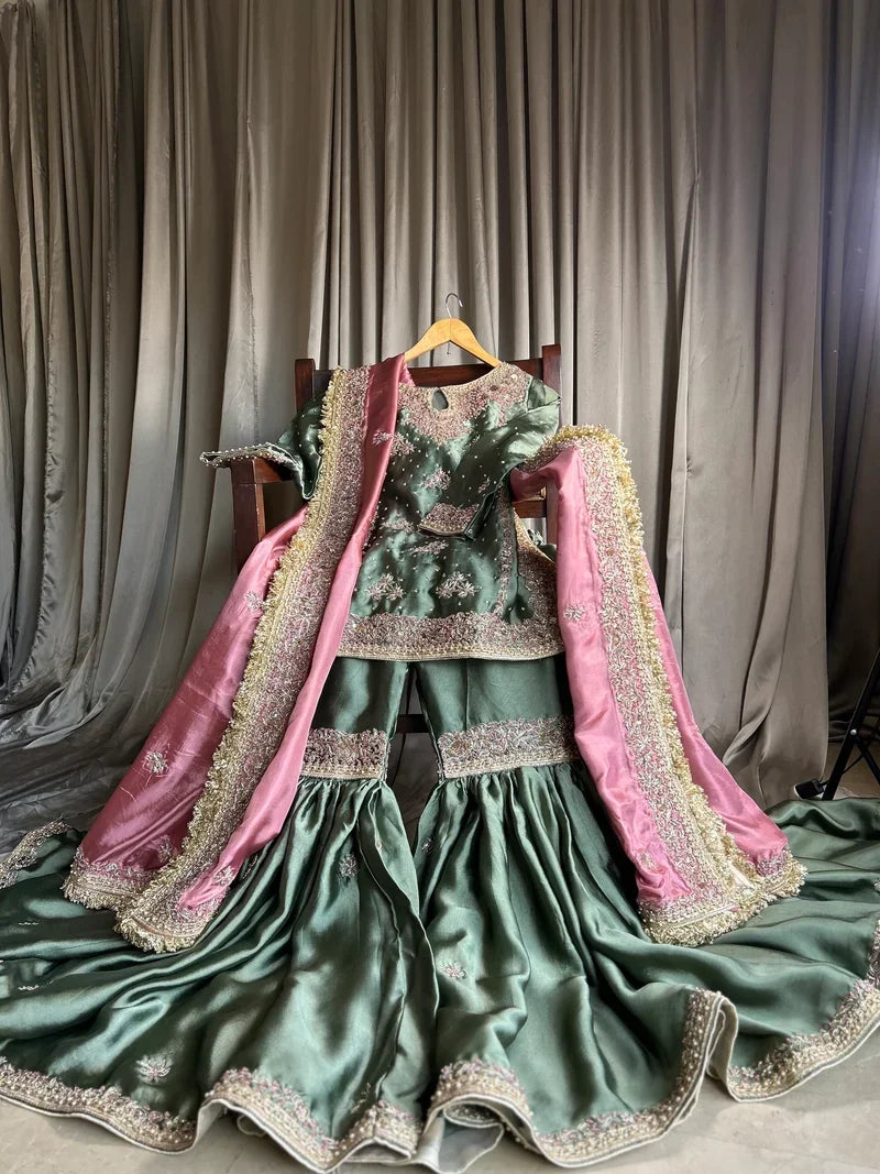 Mehrunisa Gharara set
