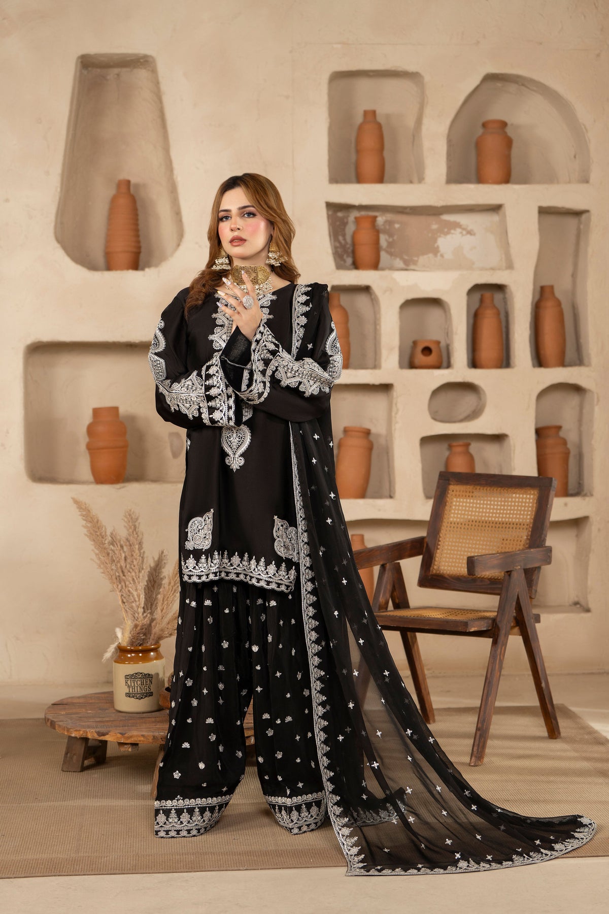KC - F-534 - JET BLACK