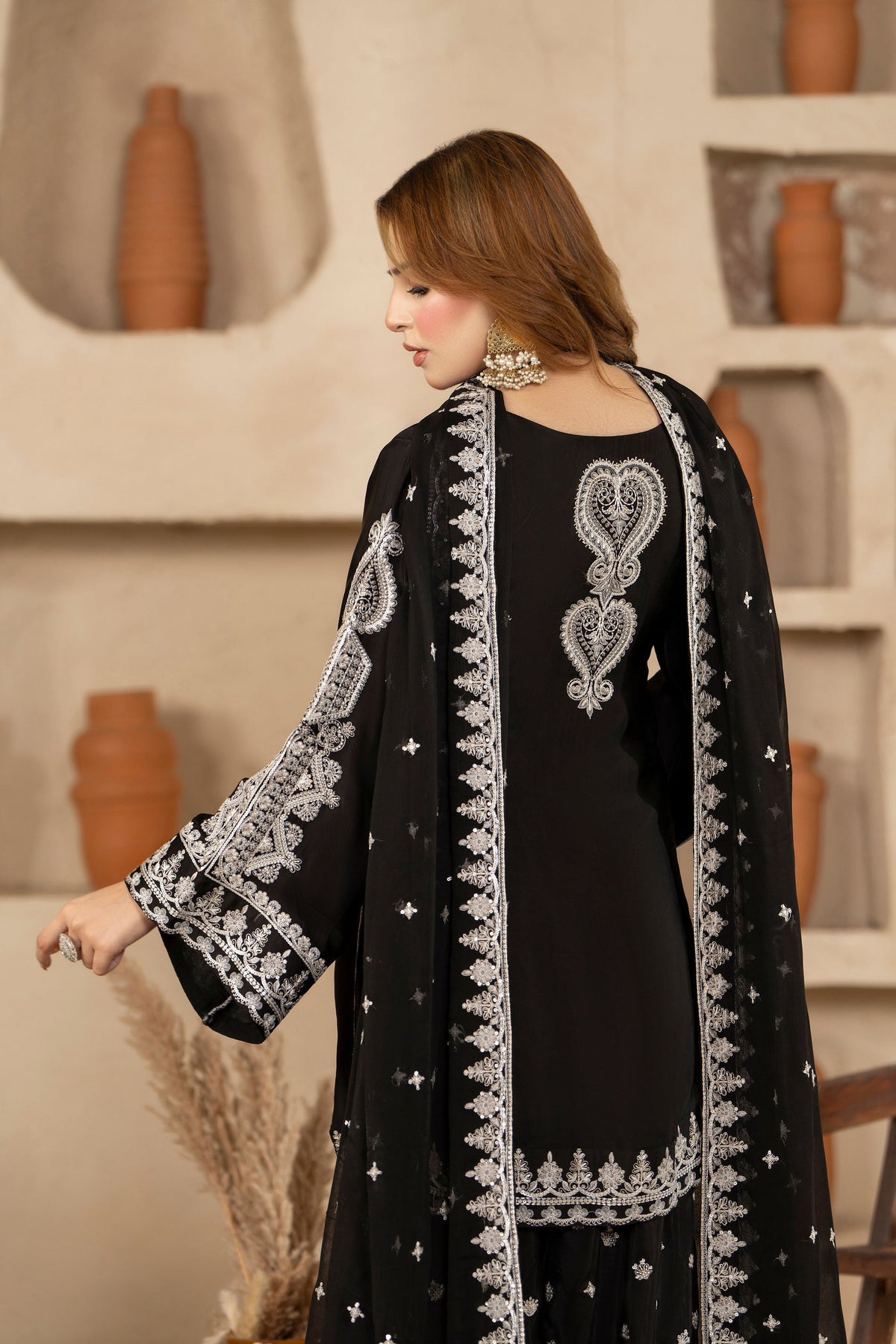 KC - F-534 - JET BLACK