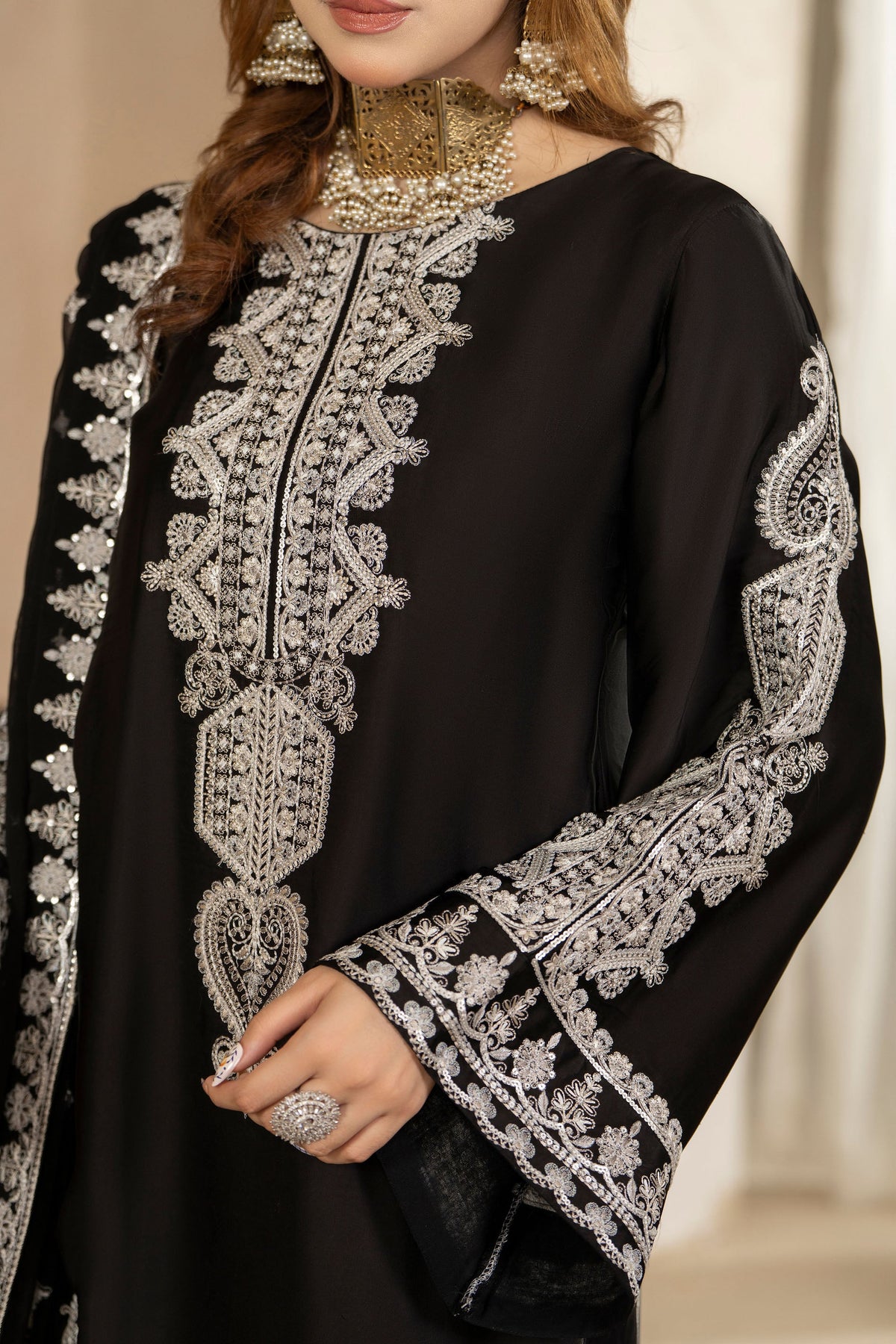 KC - F-534 - JET BLACK