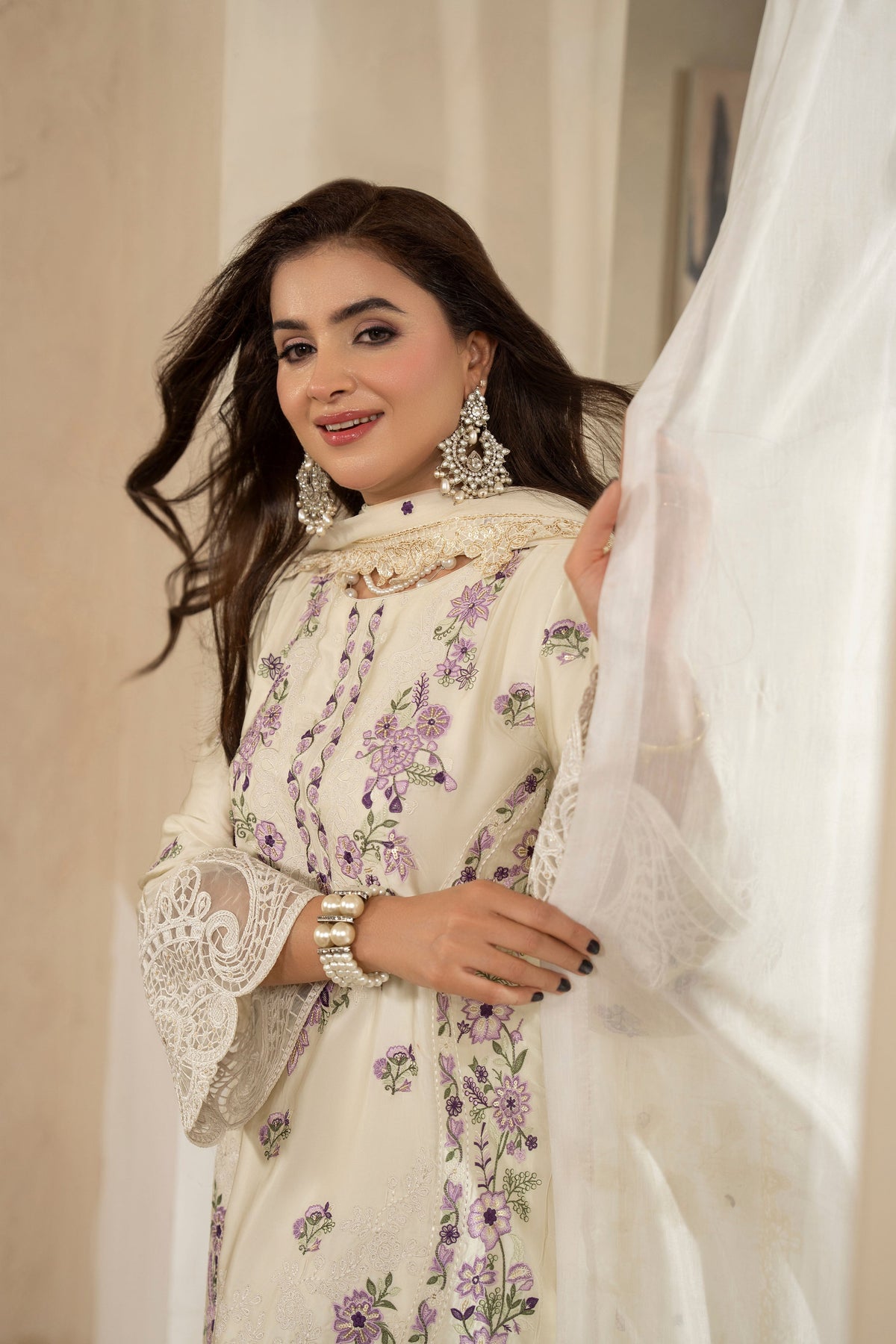 KC - F-532 - IVORY
