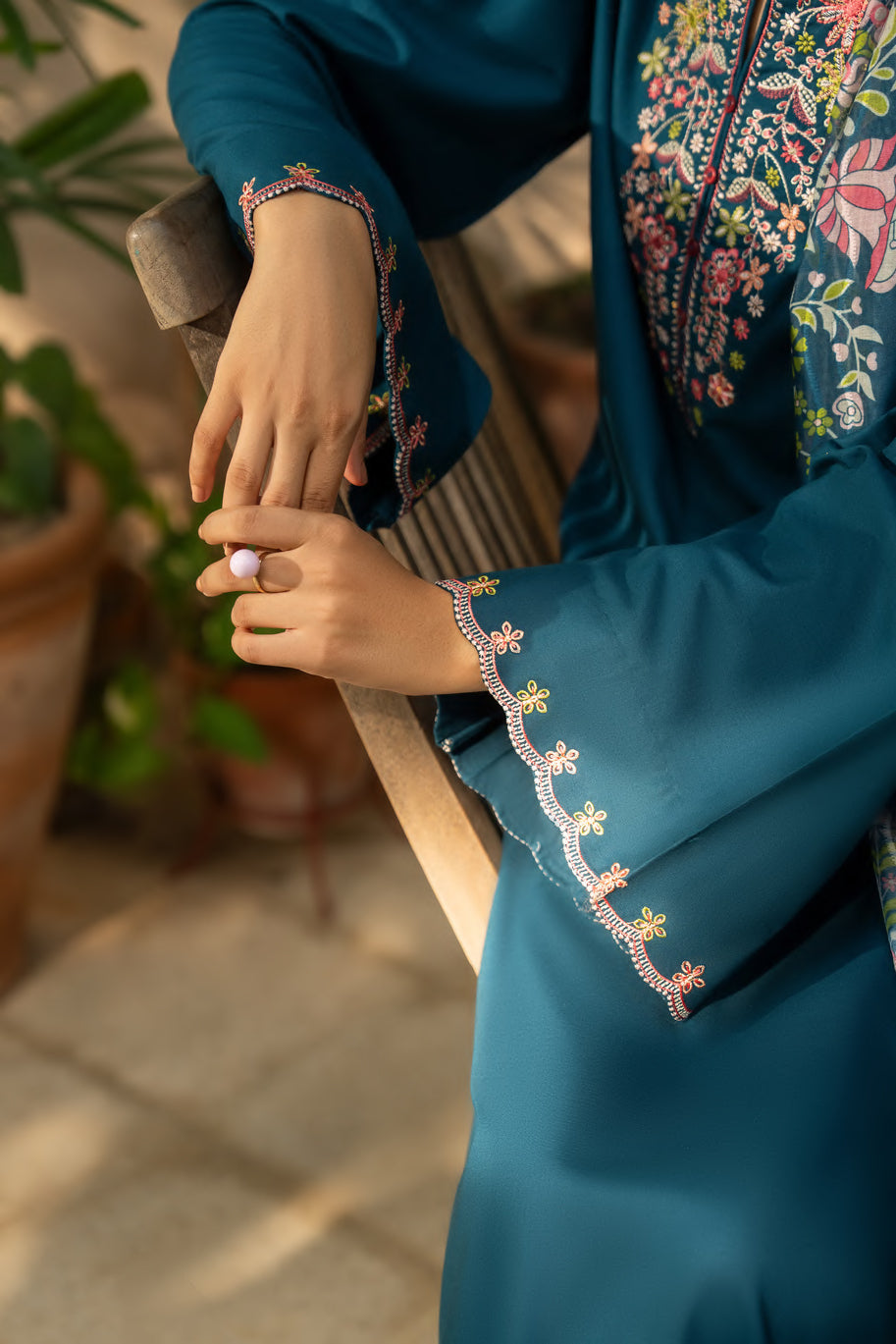 Casual Lite - Zinc Radiance