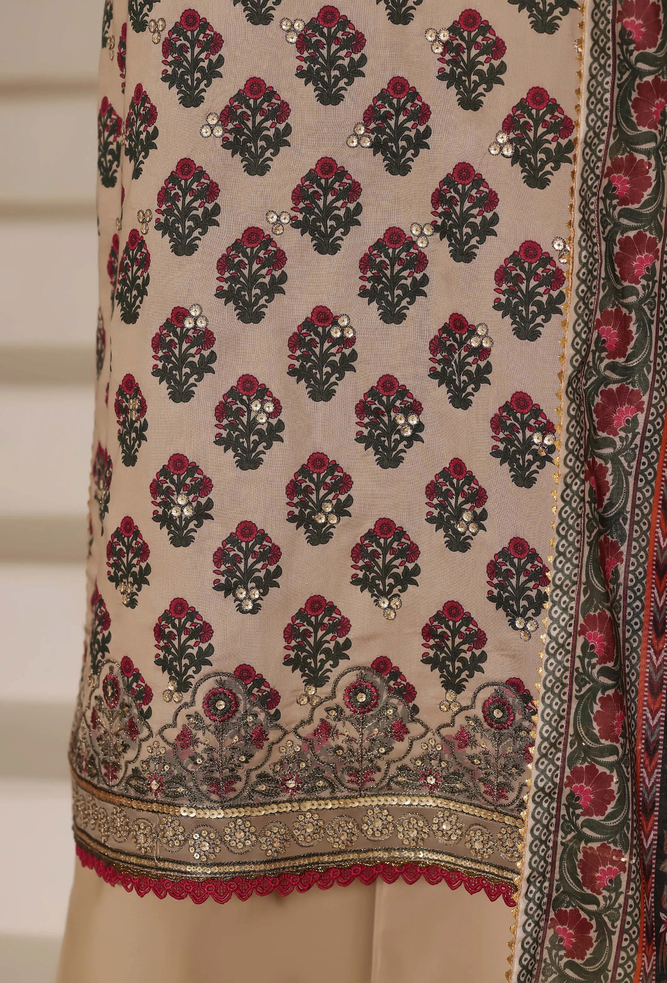 Zari-Baaf - SB