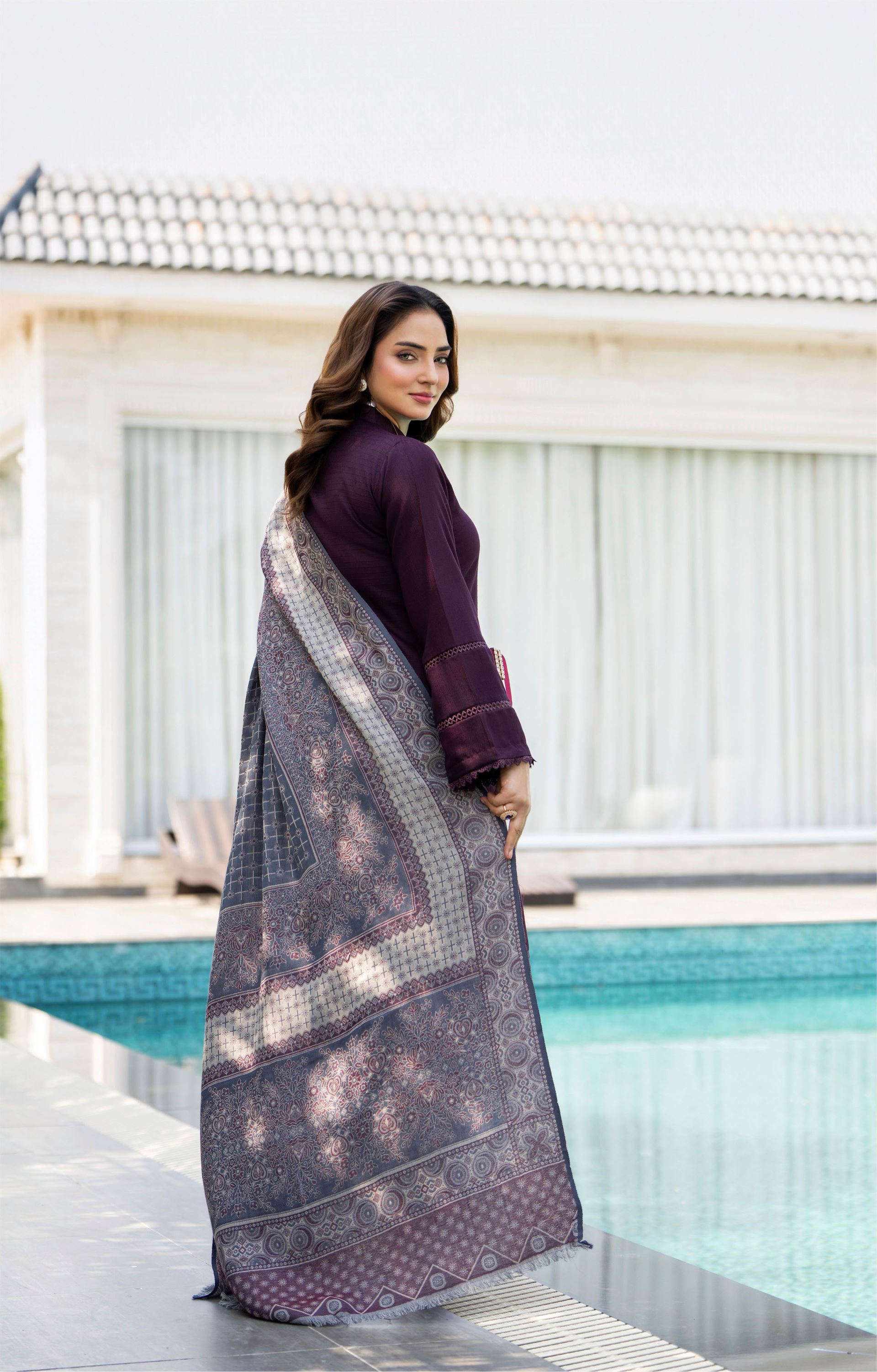 Plum Aura - Raniya. H