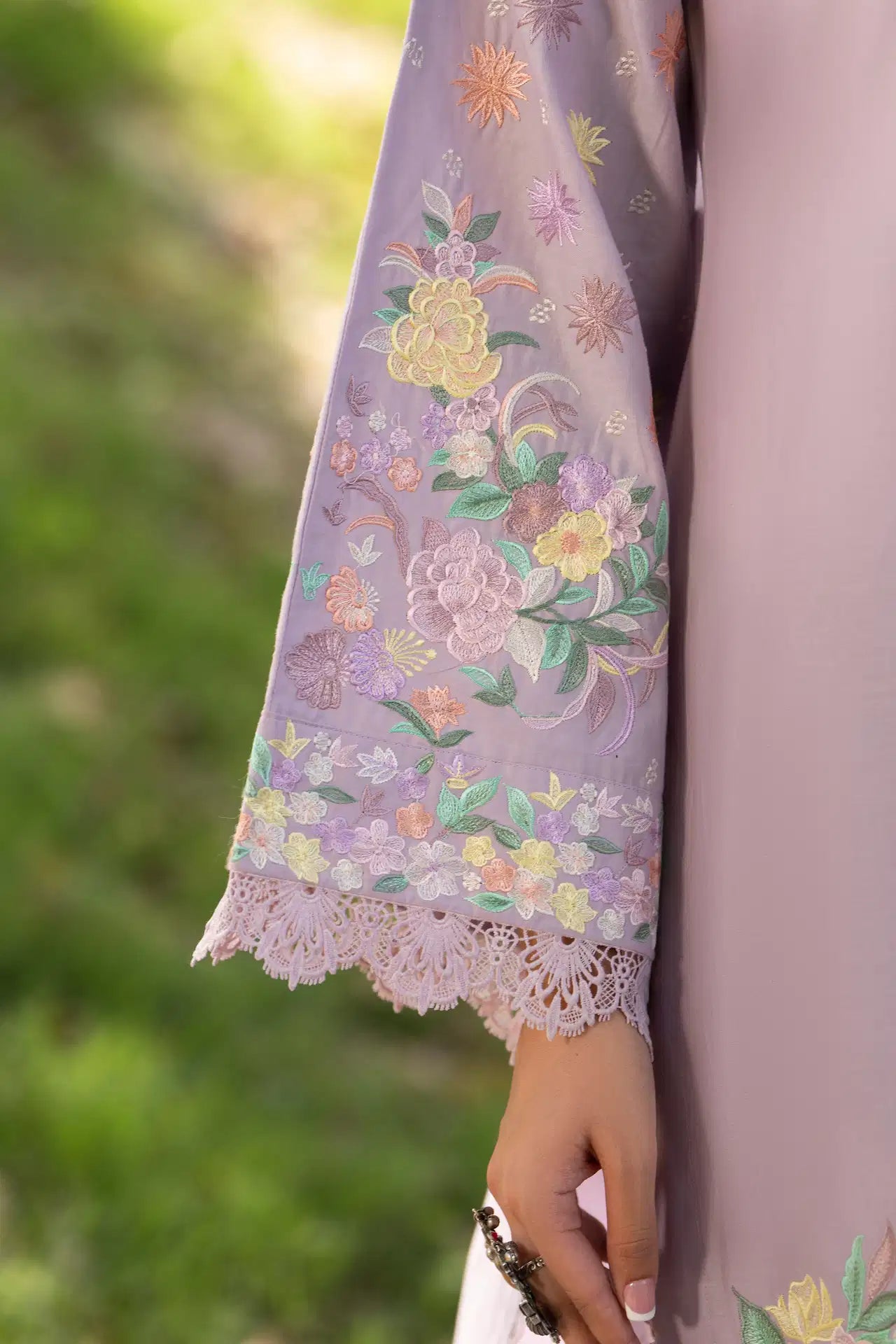 KC-1573 - Lilac Floral