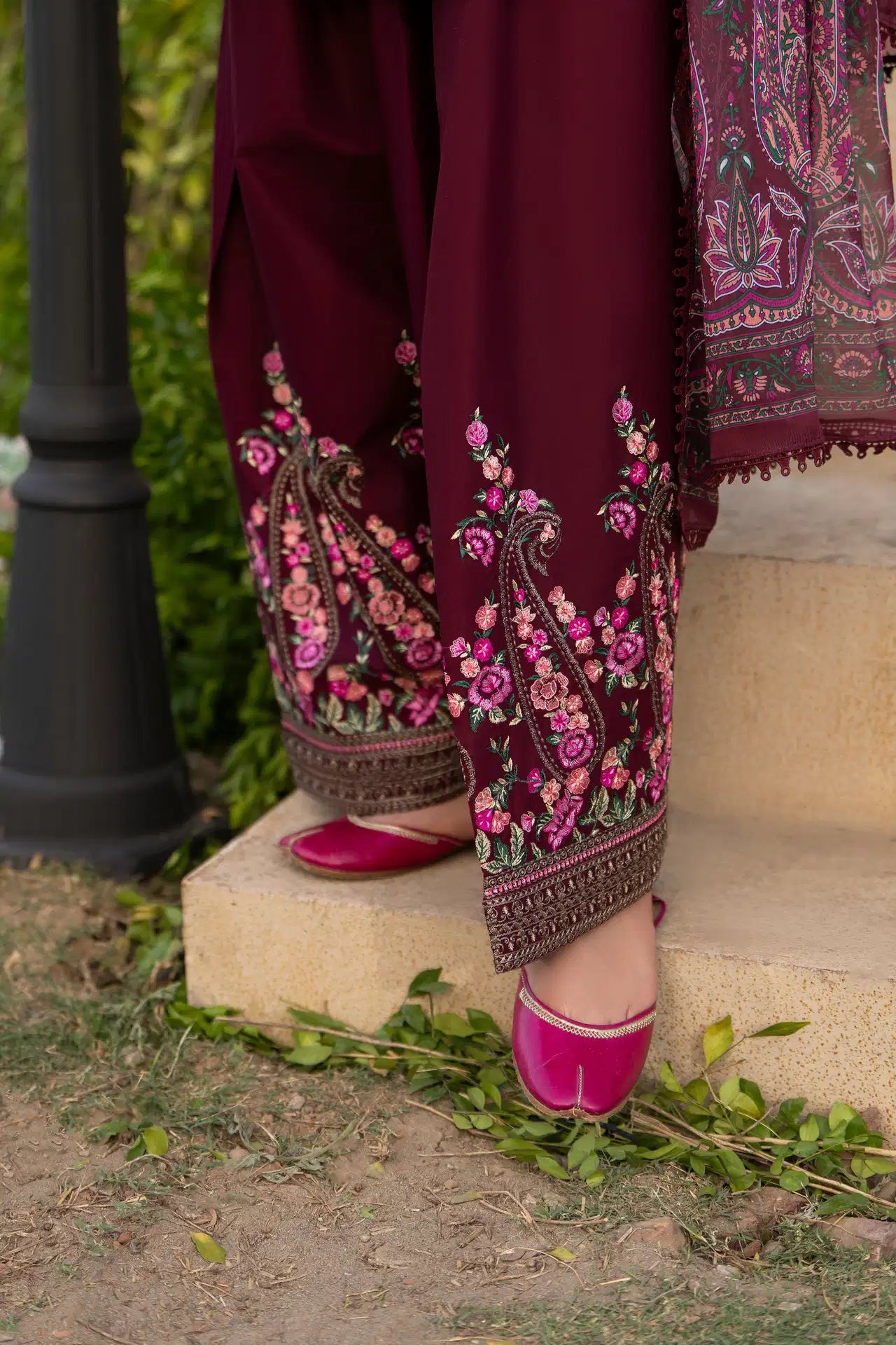 KC-1578 - Burgundy Wine