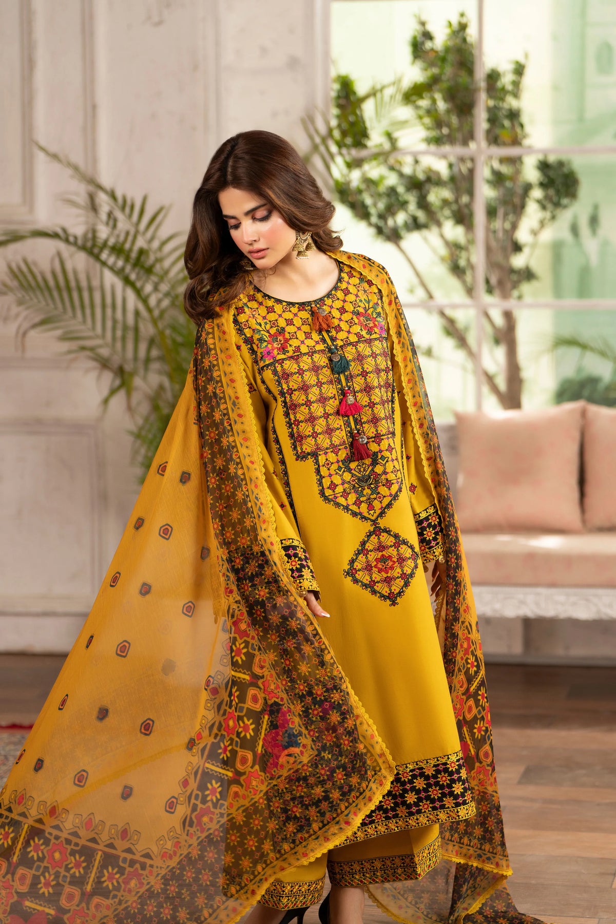 KC-1567- Saffron Folk