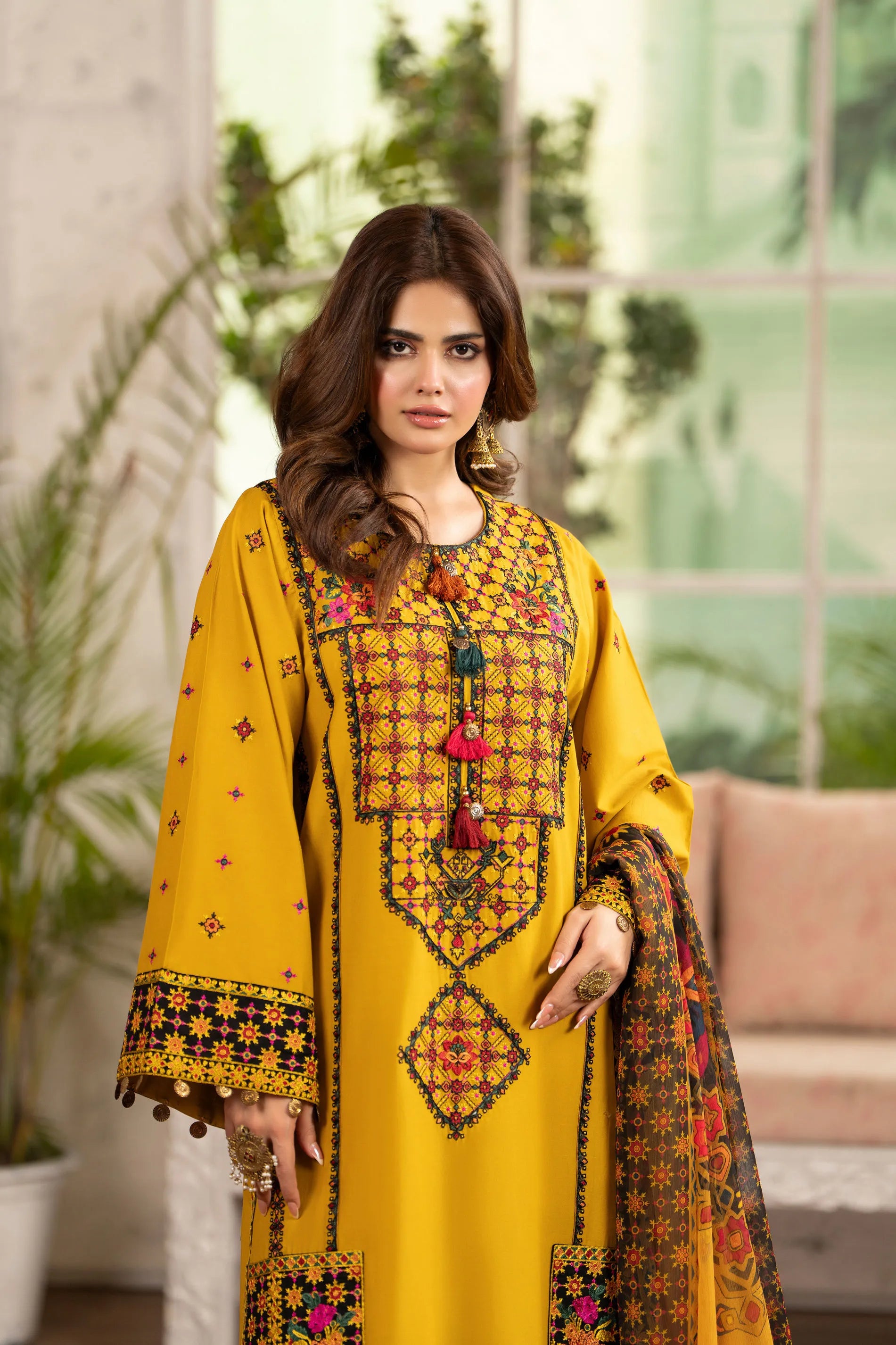 KC-1567- Saffron Folk